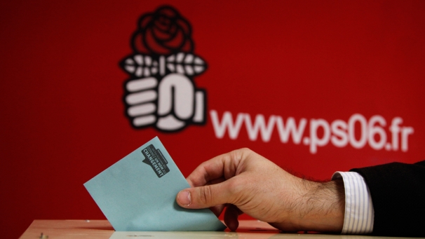 Francia: primarie per i socialisti