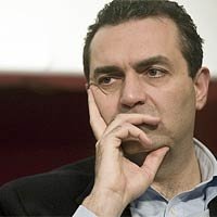 De Magistris: serve un nuovo movimento politico