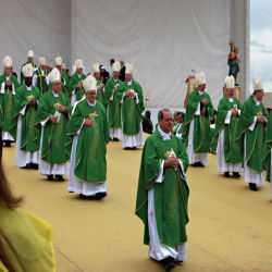 Papa Benedetto XVI: visita a Lamezia speranza di riscatto per la Calabria "New Fotogallery"