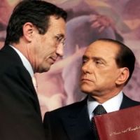 Fini: il premier è in tutt'altre faccende affaccendato