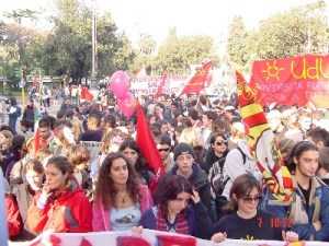 Manifestazione: studenti in piazza in 90 città