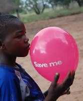 Save the Children denuncia e combatte la mortalità infantile