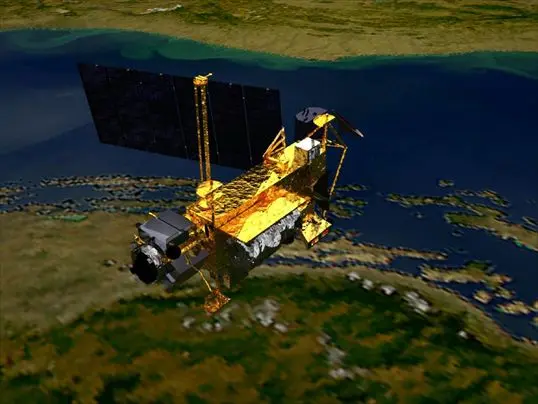 Satellite NASA in caduta libera verso la Terra