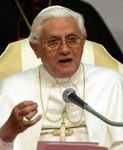 Pedofilia, Papa: "Capisco chi lascia la Chiesa"