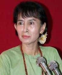 Birmania: Aung San Suu Kyi cauta ma ottimista su eventuali riforme democratiche