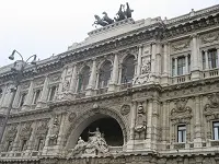 Cassazione, sì al risarcimento per le "corna" subite