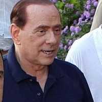 Procura a Berlusconi: accompagnamento coatto se non si presenta