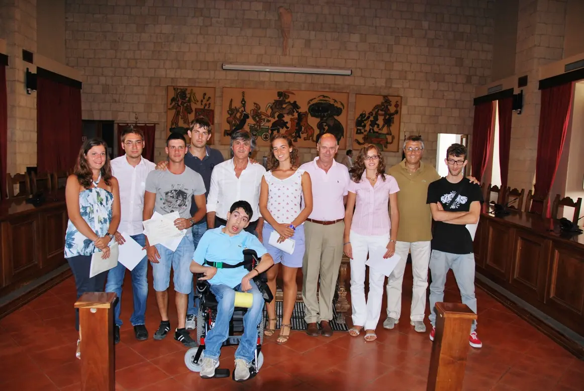 Consegnate le borse di studio agli studenti tarquiniesi diplomati con 100.