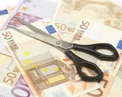 Manovra in senato polemiche. Oggi presentazione del ddl conversione del decreto