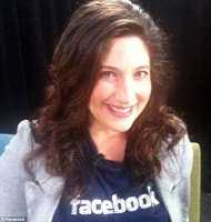 Facebook, Randi Zuckerberg lascia l'azienda del fratello Mark