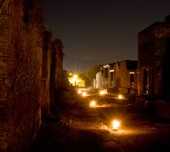 Le Lune di Pompei: otto percorsi magici tra le rovine della città