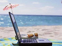 Il 74 per cento dei manager italiani non si stacca dal cellulare nemmeno in vacanza