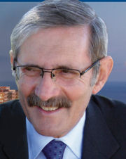 Traversa ottiene l'arena Magna Graecia e due piani di Palazzo Fazzari