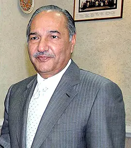 Pakistan, ministro difesa contro base aerea USA