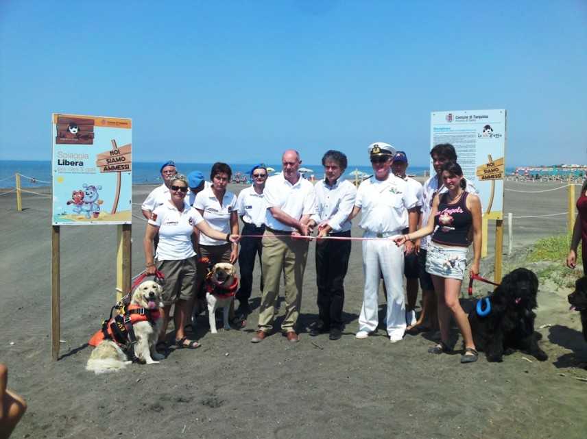 Inaugurata A Tarquinia La Prima Spiaggia Per Cani