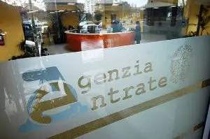 Cayman, Il Fisco intercetta 4 milioni di euro
