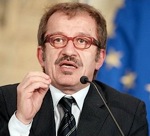 Libia, Stop da Maroni: "Basta soldi per bombardamenti"