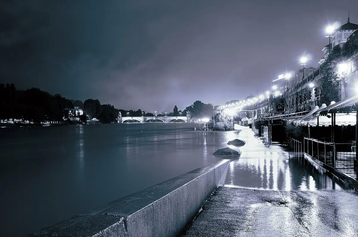Torino sotto la pioggia, locali allagati