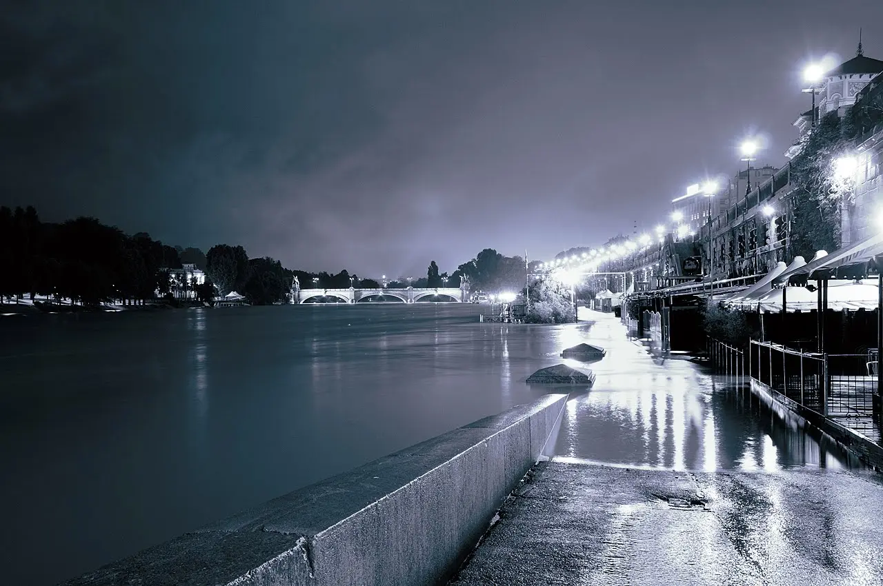 Torino sotto la pioggia, locali allagati