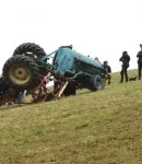 Dramma a Rombiolo agricoltore schiacciato dal suo trattore nel vibonese