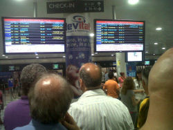 News aeroporto di Pisa: ordigno, caos e disagi