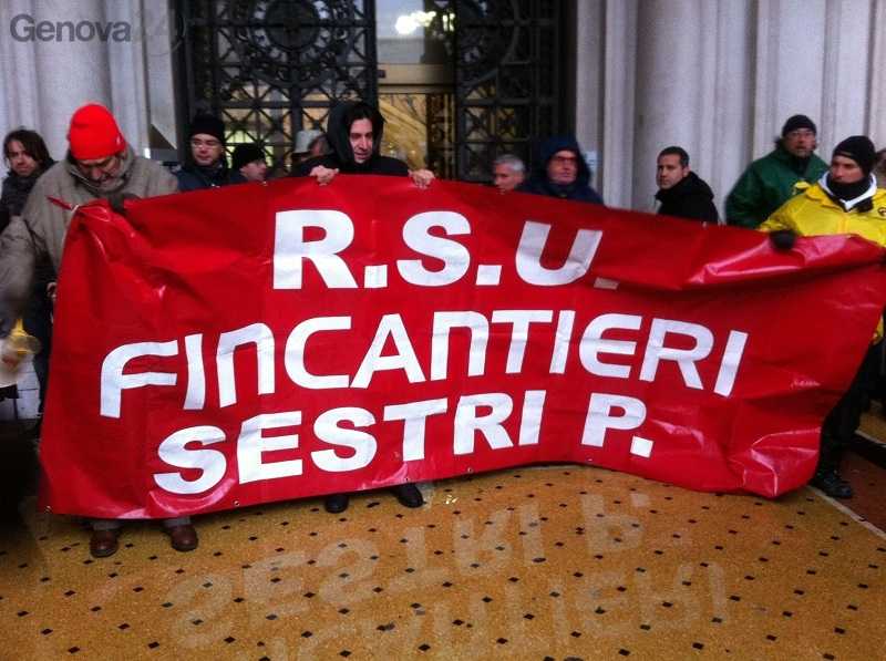 La Fincantieri ha annunciato 2551 esuberi: scontri a Genova, blocchi a Riva Trigoso