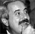 Chi tace e piega la testa muore ogni volta che lo fa.  Ricordo di Giovanni Falcone