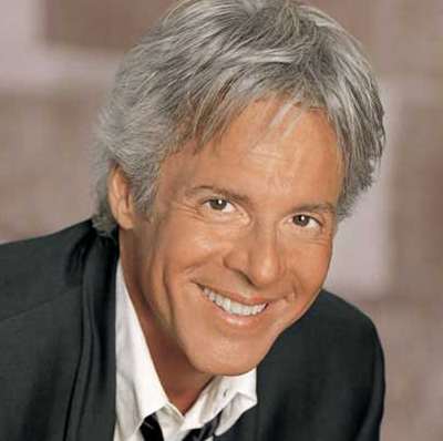Claudio Baglioni a fianco degli immigrati