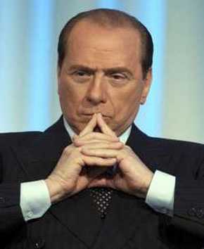 Berlusconi il grande comunicatore è rimasto senza voce