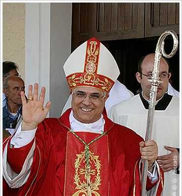 Monsignor Bertolone saluta la Diocesi di Cassano all'Jonio