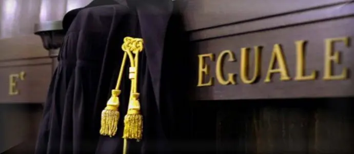 Forse tornera' in cella l'avvocato  intercettazione su facebook