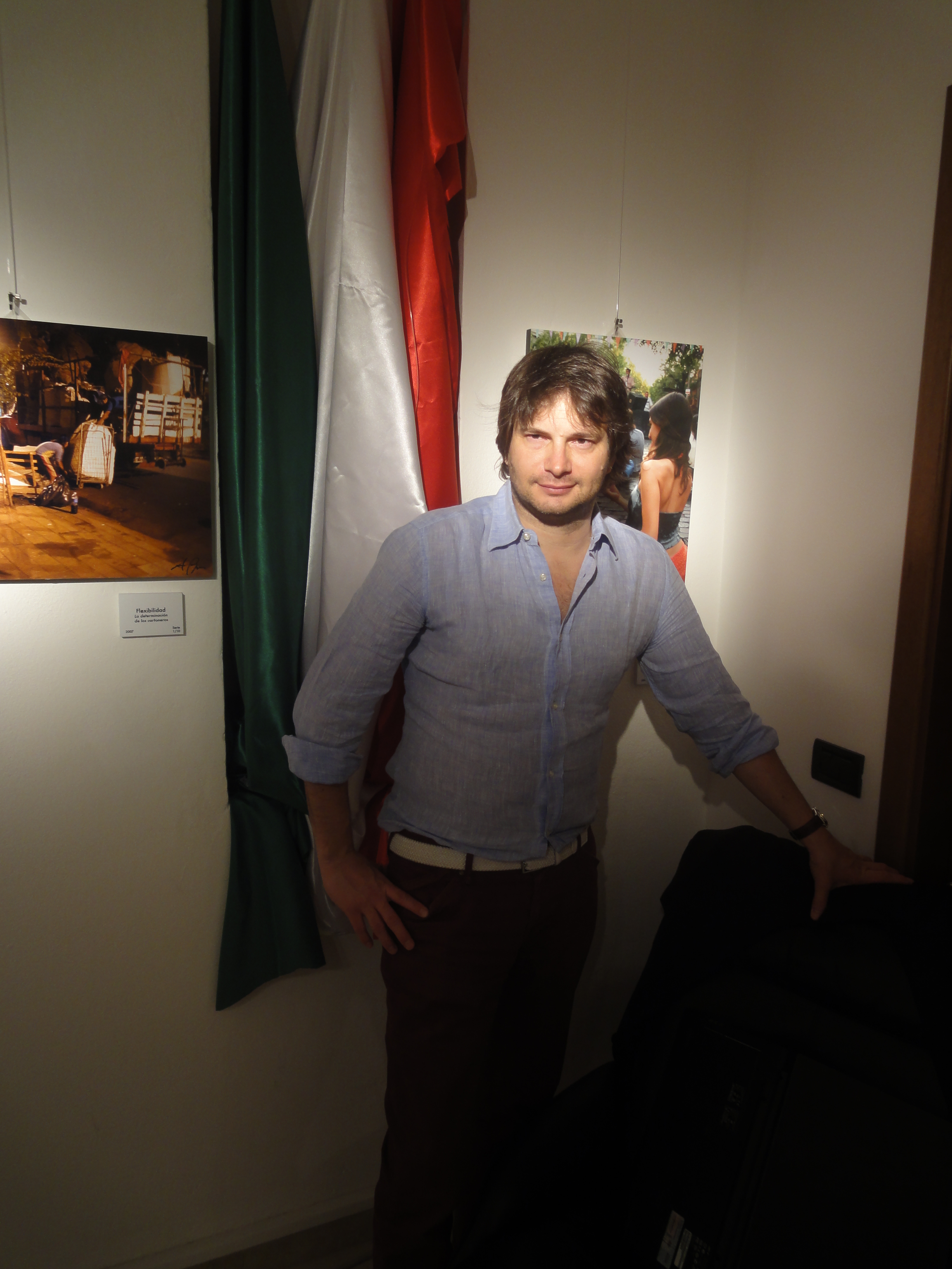 Uno sguardo duale sull'Italia del Tricolore: a Reggio Emilia con Andrea Bugno.