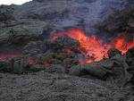 Etna: fontane di lava ed emissione di cenere vulcanica