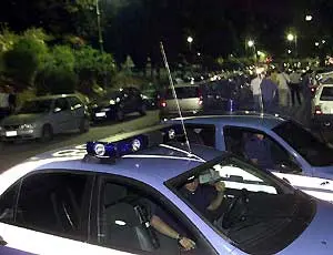 Folle violenza in Piazza Bengasi, pugnalato un marocchino