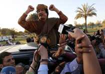 Libia, Ribelli: "Gheddafi fuggito". Dall'Onu immediato cessate il fuoco