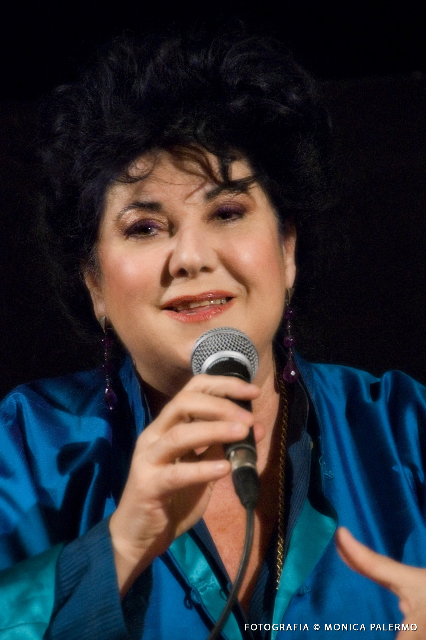 Marisa Laurito "Tutti insieme abbondantemente"