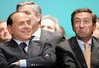 Berlusconi: continua l'affondo ai magistrati e spunta il presunto patto tra Fini e i giudici