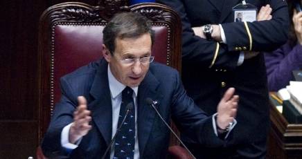 Fini: contratto a tempo indeterminato ma con possibilità di licenziamento