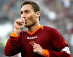 Totti super guida la Roma: sconfitta l'Udinese