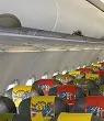 Paura su un volo Barcellona - Napoli: un errore di sistema attiva la depressurizzazione