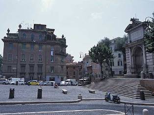 Roma, a Trastevere la droga circolava tra i giornali
