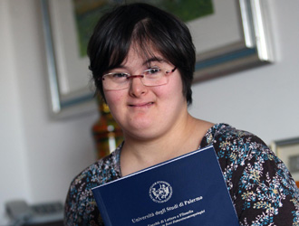 Ragazza down dottoressa in Lettere