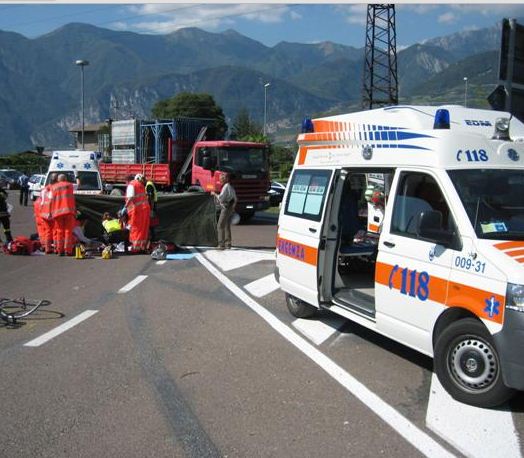 Muoiono sull'A4 a soli vent'anni, lutto nel mondo della pallanuoto