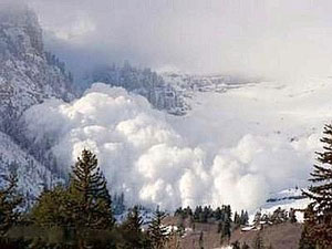 Biella: valanga killer uccide due alpinisti