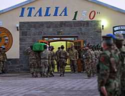 Afghanistan, bomba a blindato italiano: lutto a Rovigo, 4 feriti gravi