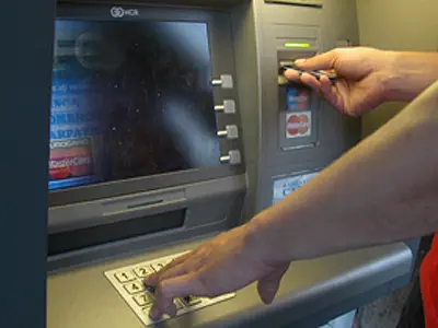 Sequestrata apparecchiaura per clonazione bancomat