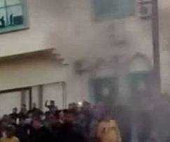 Tripoli: in fiamme il Palazzo del Popolo. Possibile fuga di Muammar Gheddafi!