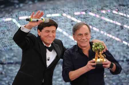 Sanremo 2011: vince la musica d'autore, cioè quella di Roberto Vecchioni con "Chiamami ancora amore"