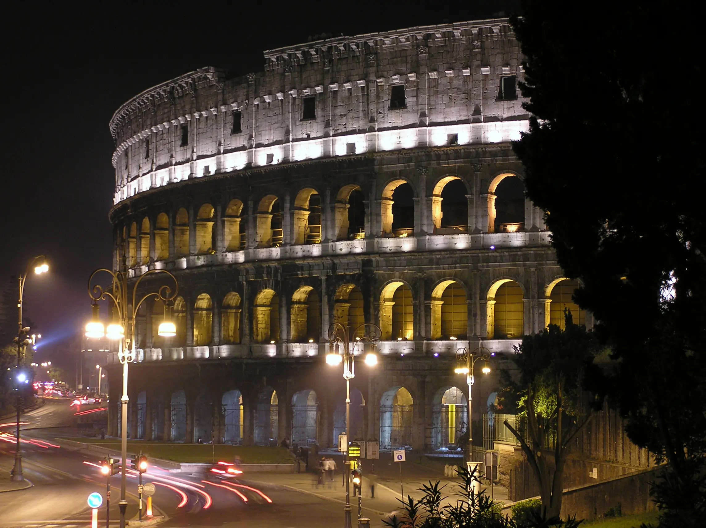 Turista violentata: solidarietà romana