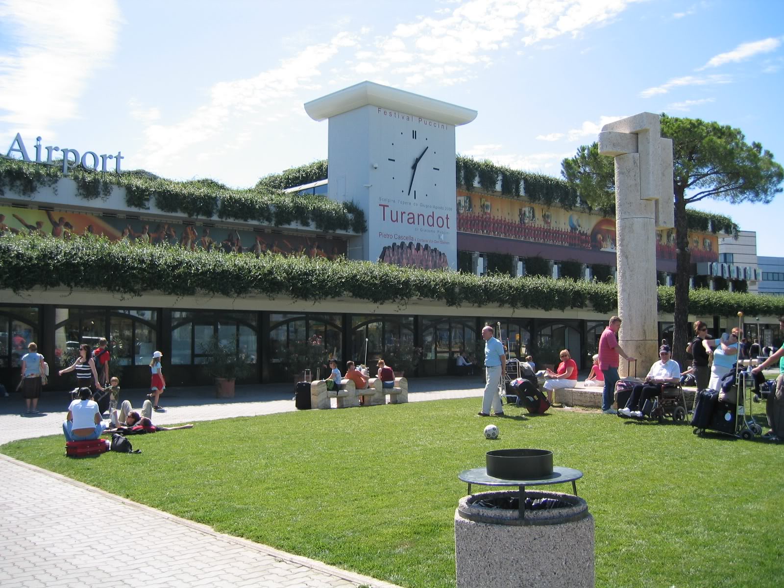 Nuovi record positivi per l'Aeroporto Galileo Galilei di Pisa